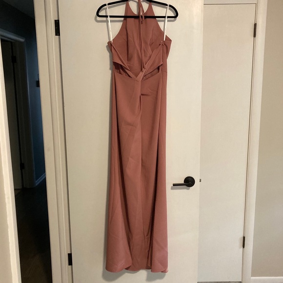 Gown - Picture 3 of 5